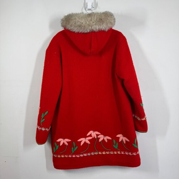 RARE Vintage Hudson’s Bay Red Wool with Floral Embroidered Hooded Coat - Picture 9 of 14